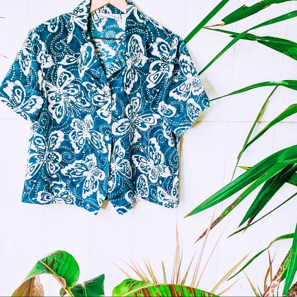 Vintage Tops - vintage vsco y2k butterfly crop button up popover